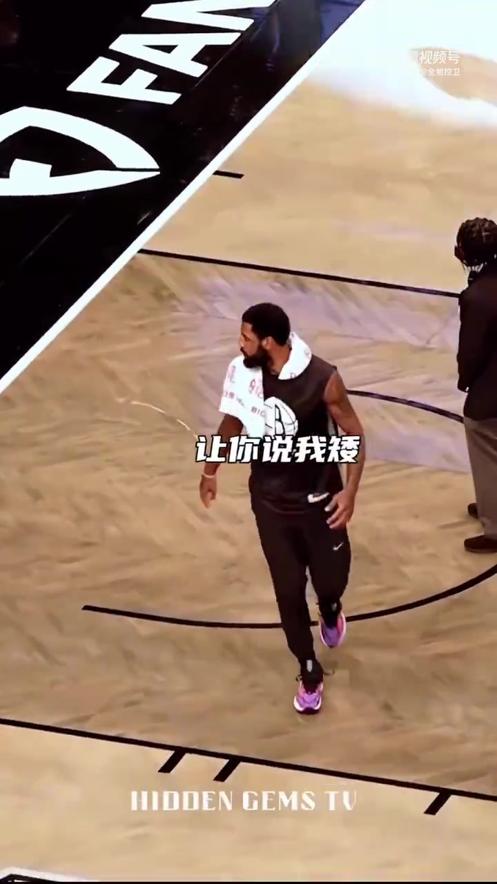  你不对劲！原来欧文一心想着要隔扣杜兰特，并将其撂倒在地